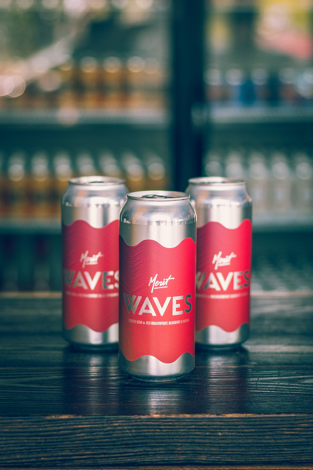 WAVES Fruited Sour w. Red Dragonfruit, Blueberry & Vanilla